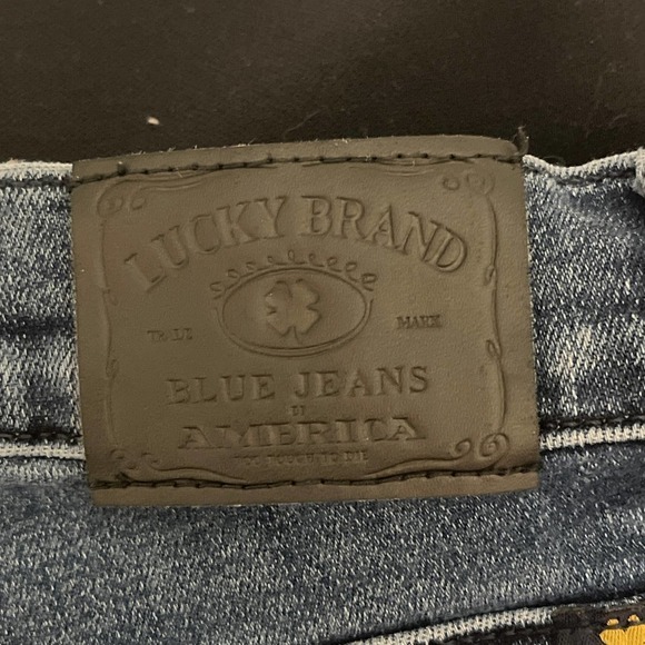 Lucky Brand Brooke Legging Jean Size 00 Distressed Pre-owned - Picture 7 of 13